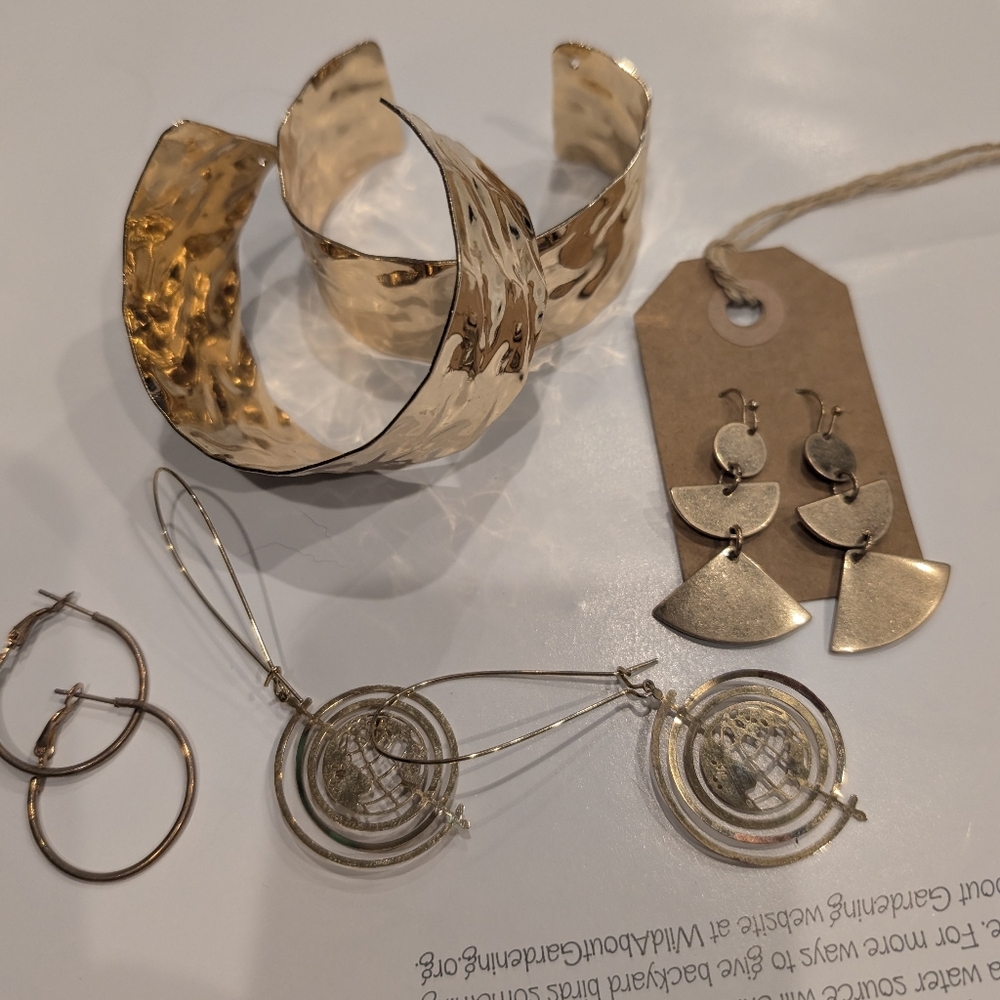 Gold-Tone Hammered Cuff & Earrings Set - Women Jewelry Earrings